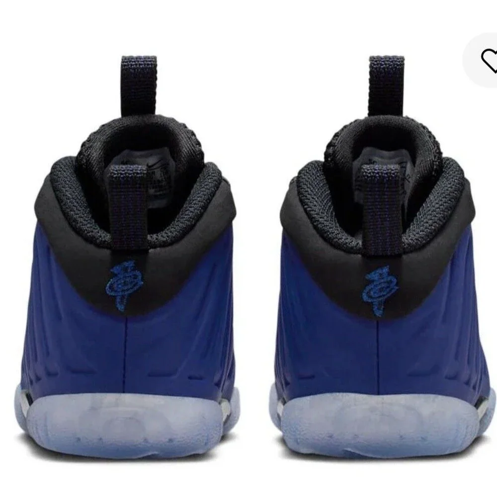 Nike product pair